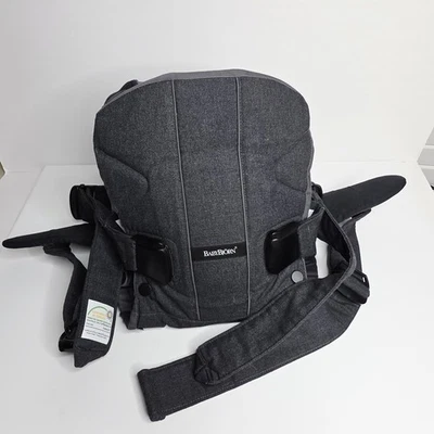 Portabebés BABY BJORN ONE Negro Gris 8 - 33lbs Recién Nacido Buen Estado Soporte Foto 1 de 4