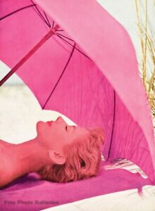 1949 Vintage Lisa Fonssagrives Pink Umbrella Fashion IRVING PENN Photo Litho Art