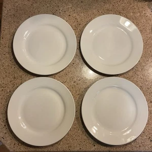 "Juego de 4 platos de cena lisos Better Homes & Gardens totalmente blancos de 10,5""" - Imagen 1 de 8
