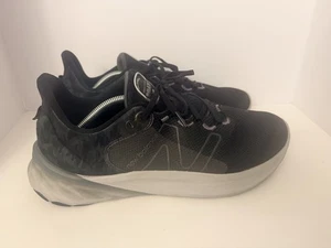 New Balance Herren Fresh Foam Roav Schwarz Weiß Größe 13 Schuhe Laufen Gehen - Bild 1 von 11