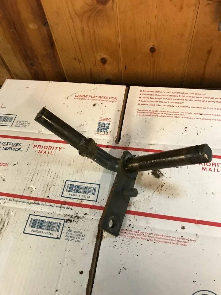 Husillo de dirección izquierdo tractor Kubota TG-1860G K1211-15160 Foto 1 de 4