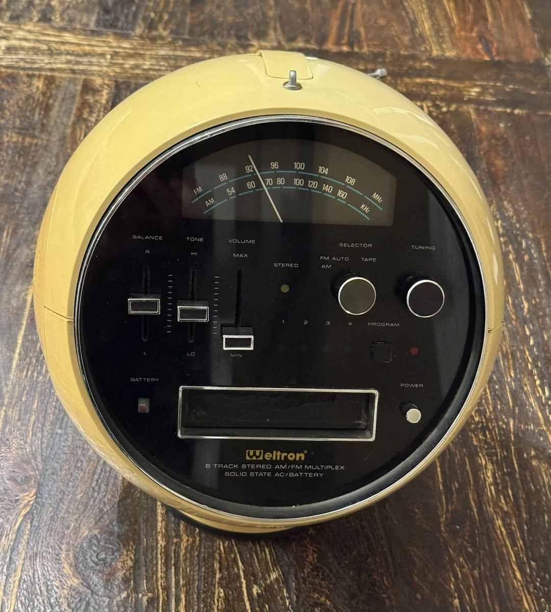 WELTRON ウェルトロン　8トラック Weltron(ウェルトロン) 70年AM/FMラジオ 8トラックプレーヤー 2001