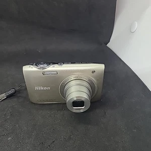 Nikon COOLPIX S3100 14.0MP Digital Camera Silver - No Charger Tested #2 - Picture 1 of 5