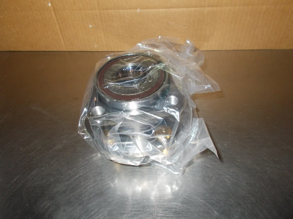 Conjunto de cojinete de rueda y buje delantero CRS piezas automotrices NT513303 Foto 1 de 3