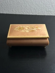 Vtg Sorrento Italian Inlaid Wood Reuge Musical Jewelry Box Key Lute Edelweiss - Picture 1 of 7