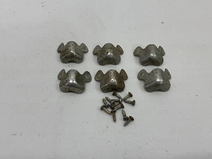 Vintage Gibson Guitar Amp Original Steel Cabinet Corner Protectors Trim w/ Screw - Picture 1 of 3