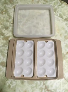 Tupperware Teufel Eierhalter Träger Tablett Behälter 723-3 Vintage hellbraun Boden EUC - Bild 1 von 12