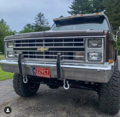 Engineered Vintage 1981-87 (-91) Shackle Bracket TOW HOOKS K5 Chevy GMC K30 K20 - Image 1 of 4