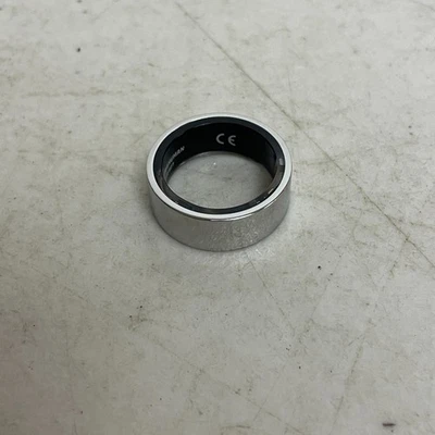 Anillo Ultrahumano AIRE Talla 7 Espacio Plata Resistente al Agua Seguimiento del Sueño Bluetooth Foto 1 de 4