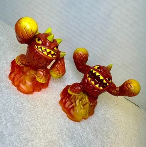 Lotto 2 Figurine Skylanders Giants Eruptor Elemento Fuoco, Activision 2012 - Foto 1 di 4