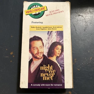 Video PipelineJuly 1993 VHS Map Of The Human Heart/the Night We Never Met Cover - Bild 1 von 5