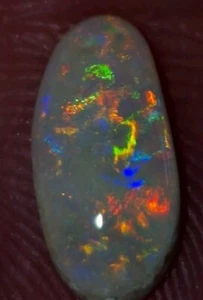 Natural Australian Opal Cabochon,  Mintabie Gem. Amazing in Hand. 0.75 Cts - Picture 1 of 8
