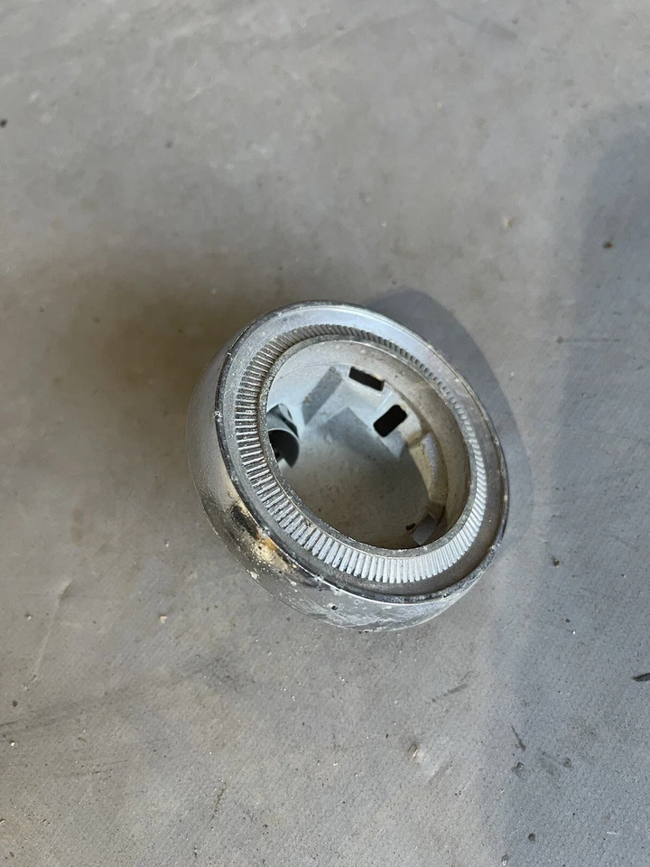 Lámpara de cortesía Impala Camaro 1962-1968 luz domo Grand Prix Wildcat Starfire OEM Foto 1 de 3