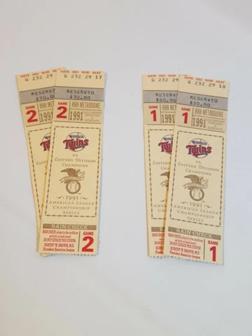 1991 MINNESOTA TWINS AMERICAN LEAGUE CHAMPIONSHIP TICKET PAIRS GAME 1 and 2 Cover