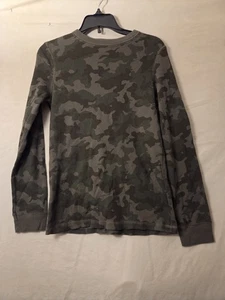 Unsiex Camo Size M (10-12) Long Sleeve Shirt - Picture 1 of 3