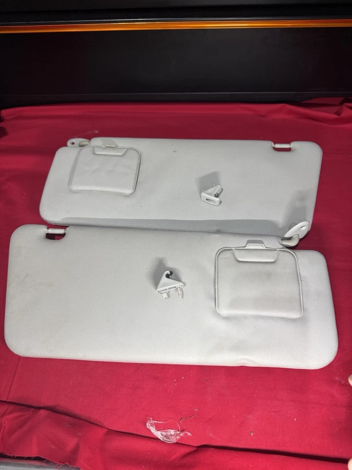 Juego de pares de parasoles laterales para conductor y pasajero Scion XB 2004-2006 vinilo gris Foto 1 de 4