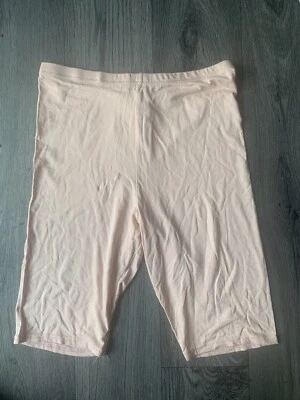 Bnwt Cycling Shorts From Boohoo. Size 8 - Image 1 of 2