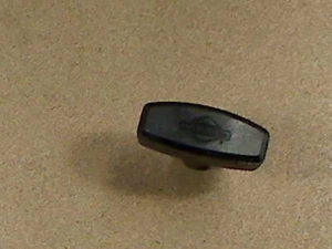 490652 empuñadura de cuerda de arranque genuina Briggs & Stratton * Vendedor de EE. UU. - Imagen 1 de 4