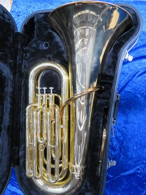 Jupiter 3/4 BBb 可调式 Tuba 状况完好 — 第 1/4 张图片