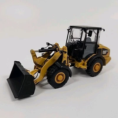Norscot 1:50 Scale Caterpillar CAT 906H Compact Wheel Loader Diecast Model Toy - Image 1 of 4