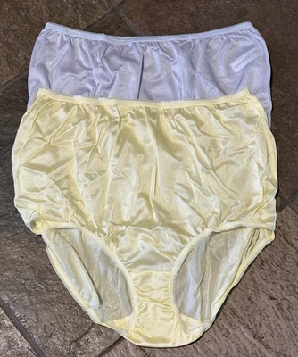 Paquete de 2 bragas calzoncillos completos de nailon satinado 8/XL de colección Foto 1 de 4