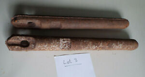 Pair of vintage cast iron sash window weights marked with the number 7 - Lot 3.