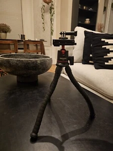NEEWER Camera Tripod Mini Flexible Tripod NO REMOTE INCLUDED - Picture 1 of 5