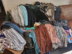 Confezione Rivenditore Donna Taglia 10 45 Articoli Alcuni NUOVI - Joules - M&S - Per Una - Foto 1 di 18
