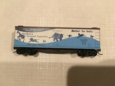 MICRO-TRAINS 49330 N-Gauge Wood Refrigerator 40ft, Gerber Products GSVX 1001 - Image 1 of 2