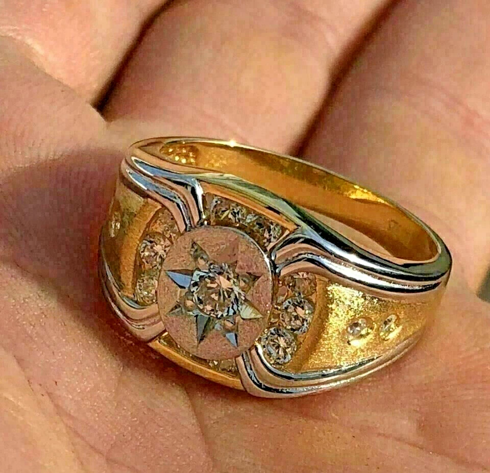 Anel de noivado masculino vintage de moissanita corte redondo folheado a ouro amarelo 18K 1,20 ct - Imagem 1 de 4