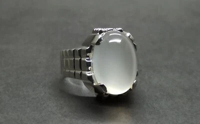 Elegante anillo de cuarzo blanco natural de plata de ley 925 hecho a mano Dur e Najaf para hombre Foto 1 de 4