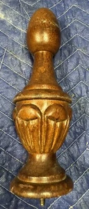 Architektonische Bergung gedrechselt fein geschnitzte Holzoberfläche massives Mahagoni 9" hoch - Bild 1 von 4