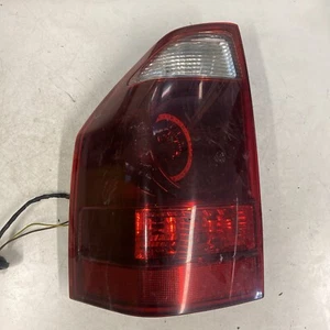 2005 MITSUBISHI SHOGUN PASSENGER REAR LEFT SIDE LIGHT - Picture 1 of 4