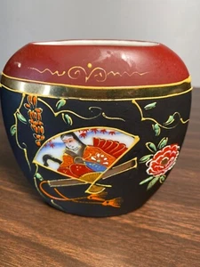 Vintage Moriage Hand Painted Vase Made In Japan,4 3/8" Small Raised Design Great - Picture 1 of 10