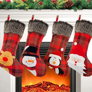 19" Weihnachtsstrümpfe | Weihnachtsmann, Schneemann, Rentier, rotes Kunstfell (4 Stück) - Bild 1 von 7