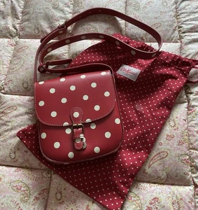 Cath Kidston Vintage Red Polka Dots Turn Lock Leather Saddle/Crossbody Bag BNWOT - Picture 1 of 1