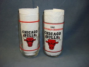 CHICAGO BULLS BASKETBALL  DRINKING  GLASSES SET OF 8.   1 1992 WORLD CHAMPIONS - Picture 1 of 4