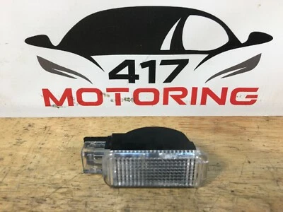 Audi R8 V8 2009 interior derecho pasajero lado puerta panel luz OEM 2346 Foto 1 de 3