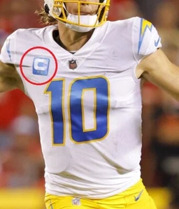 2022 LA Chargers Justin Herbert QB 2-⭐⭐-Estrellas Stick-on CIELO AZUL Capitán C-PARCHE - Imagen 1 de 12