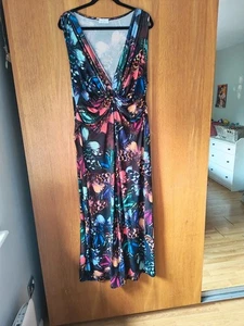 PLUS SIZE 24 PRETTY MAXI DRESS - Picture 1 of 3