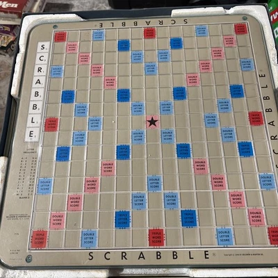 Scrabble Deluxe Edition Turn Table Board Game Burgundy Wood Tiles 1977 Complete - Image 1 of 4