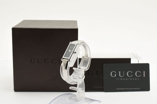 Orologio Donna Nuovo Batte [OTTIME CONDIZIONI con Scatola] Vintage GUCCI 1500L Quarzo Argento Quadrante Nero