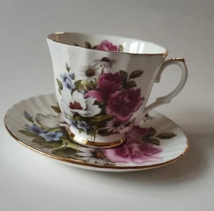 DUTCHESS Teacup & Saucer Pink Clematis Flowers England Fine Bone China Gold Edge - Picture 1 of 5