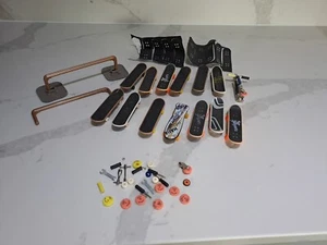 Fingerboard Skateboard Spielzeug Konvolut Wie Auf Bildern Zu sehen SCHNELLER Versand  - Bild 1 von 9