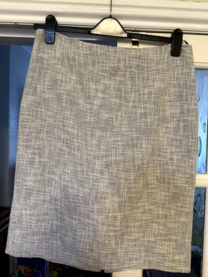 Hobbs Grey Women's Pencil Skirt Size 16 100% Cotton - Image 1 of 3
