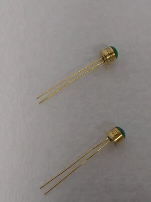 Lote de 2 Indicador de Montaje en Panel LED 1N6094 Uni-Color Verde 570nm 3mcd 2-Pin TO-46 Foto 1 de 4