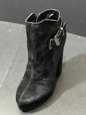 中国洗衣休闲生活女式黑色高跟鞋踝靴,尺寸 US 7.5M/EUR 38 — 第 1/4 张图片