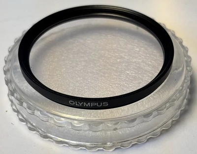 Olympus - Genuine 49mm Skylight 1A Filter - Case / vgc - Image 1 of 4