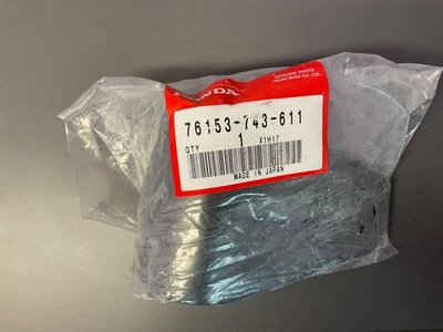 Honda OEM 76153-743-611 Augar Skid - Image 1 of 4