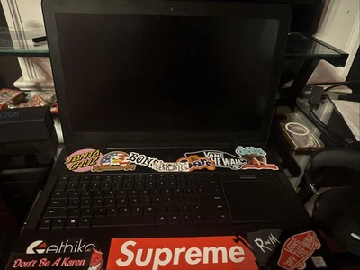 Razor Gaming Laptop Black (for Parts Not Working) - Image 1 of 4